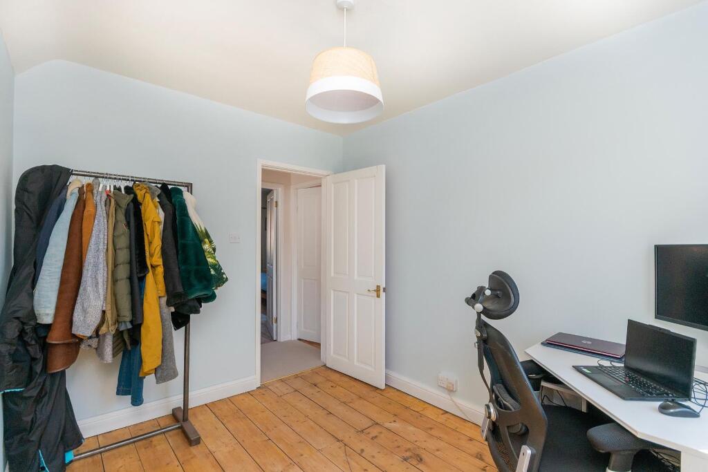 6M5RBR - Bedroom A.jpg