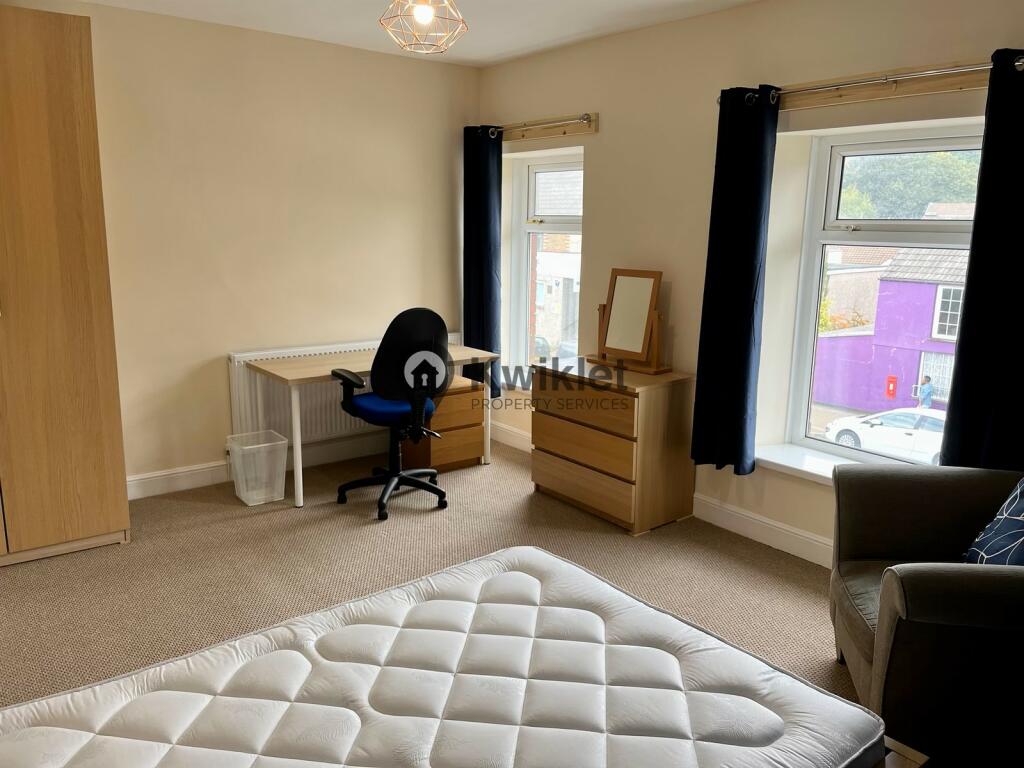 20220920_140759618_iOS