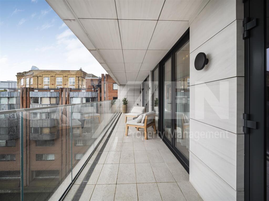 SOUTH FACING BALCONY