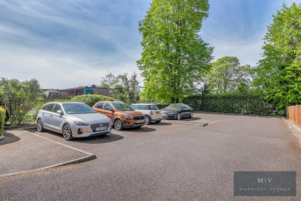 Eva Court 8 MV-15.jpg