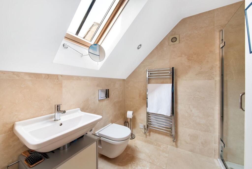 BEDROOM FIVE EN-SUITE