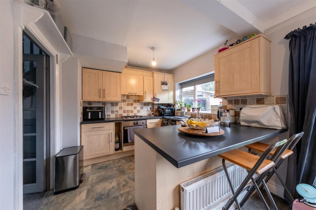 24 St Georges Crescent-004.jpg