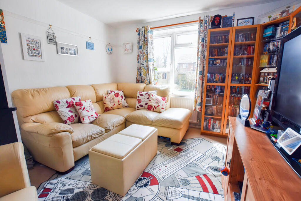 Lounge 1