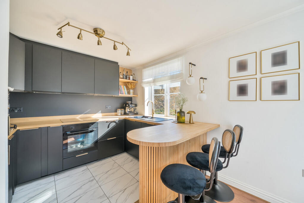 1364130-17-68e795...