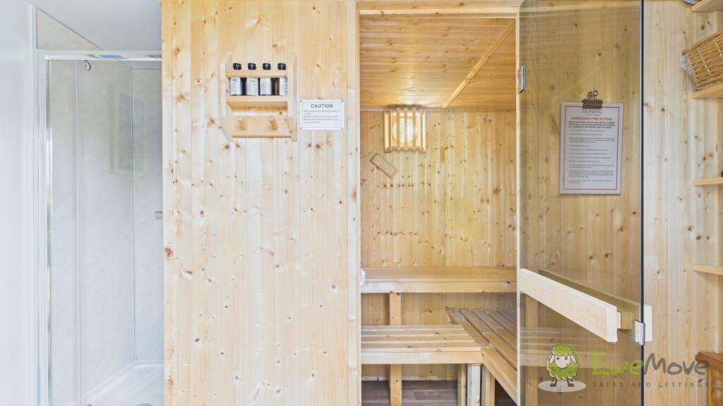 CAM03669G0-PR0022-STILL026