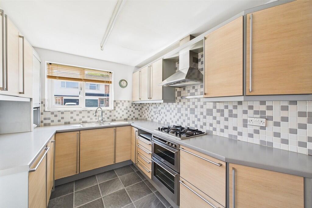 CAM03416G0-PR0082...