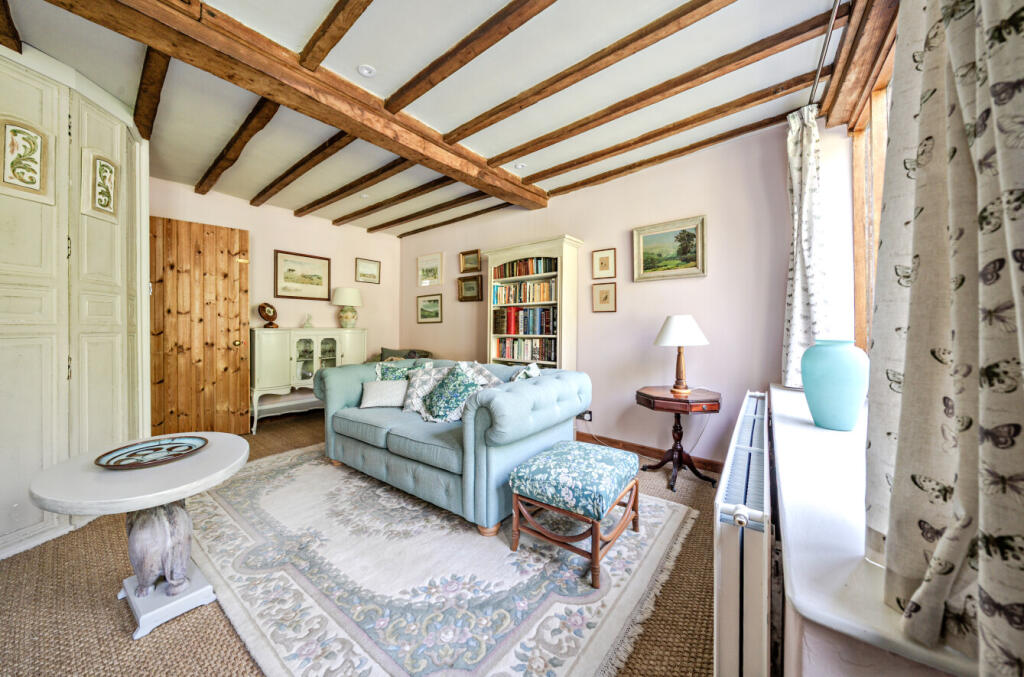 SITTING ROOM