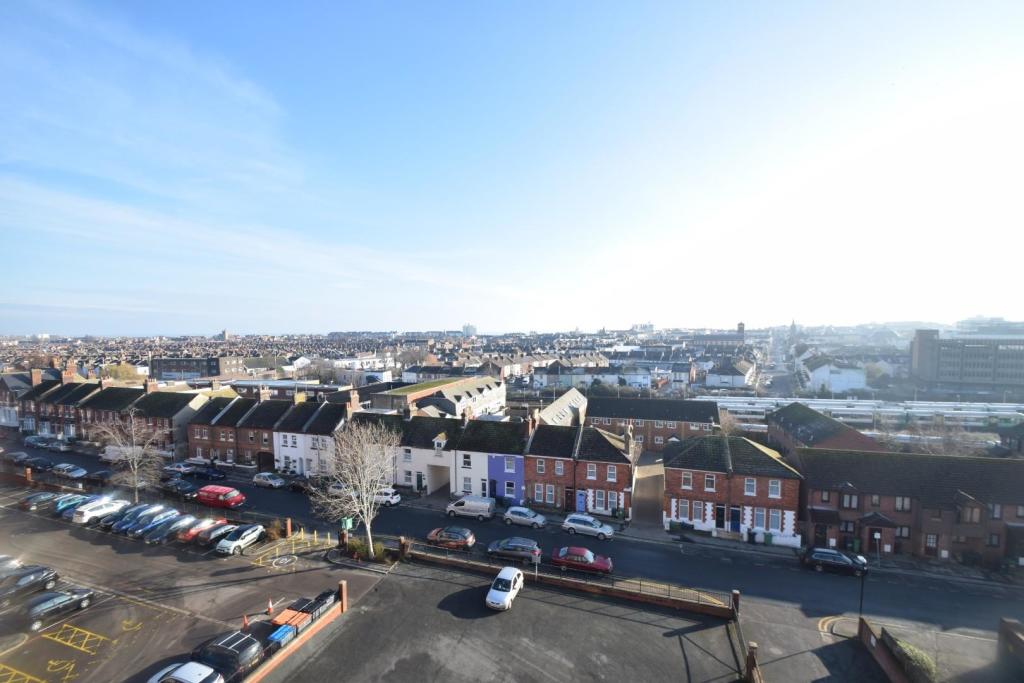 27 Esher House view 1.JPG