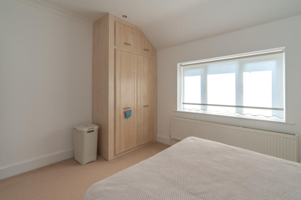 BEDROOM3.jpg