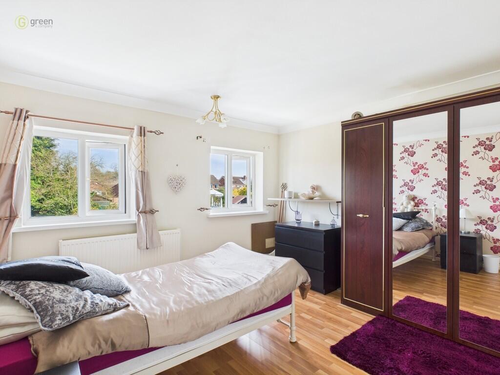 CAM03830G0-PR0136...