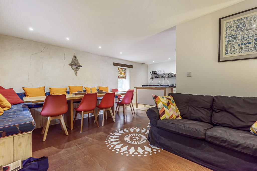 Bunk House - Kitc...