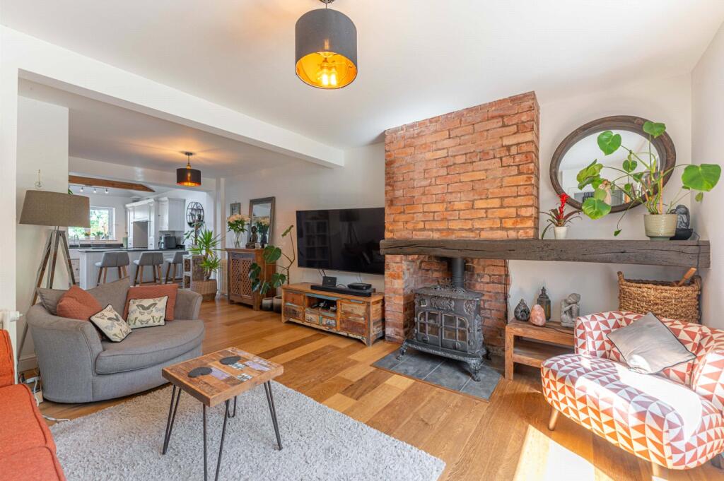 Sitting Room To Open