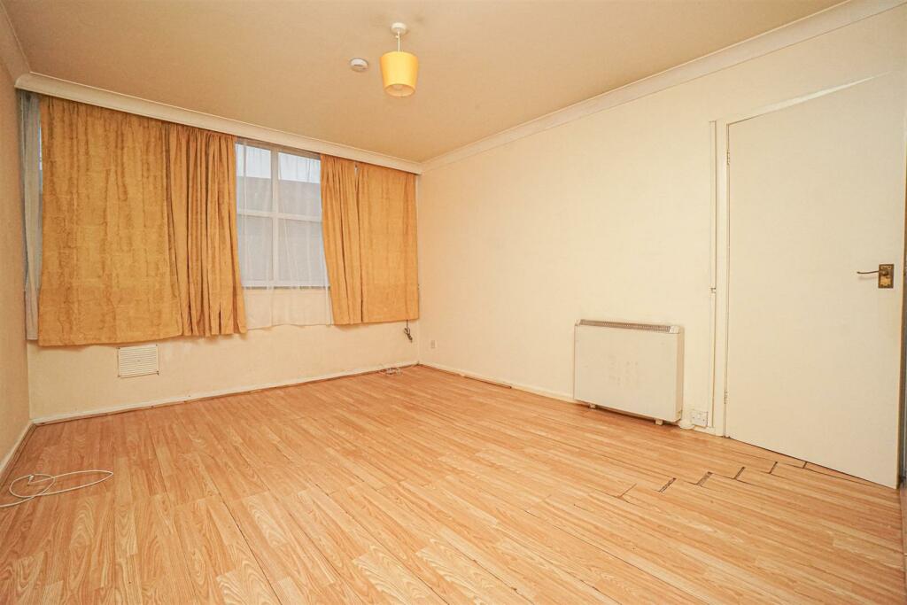 Alan Court (8)_Alto.jpg