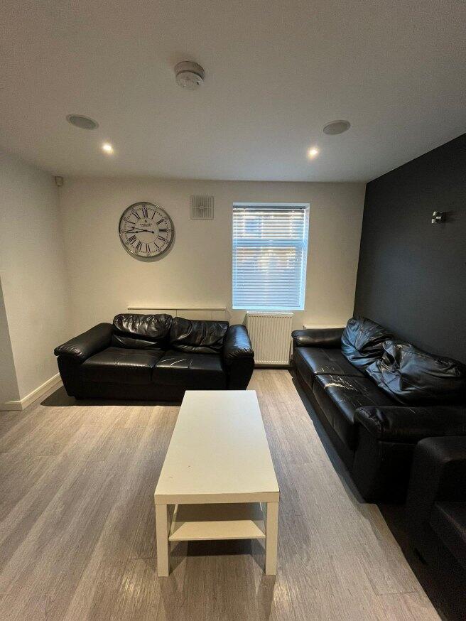 queen-anne-street-st4-2eq-992712