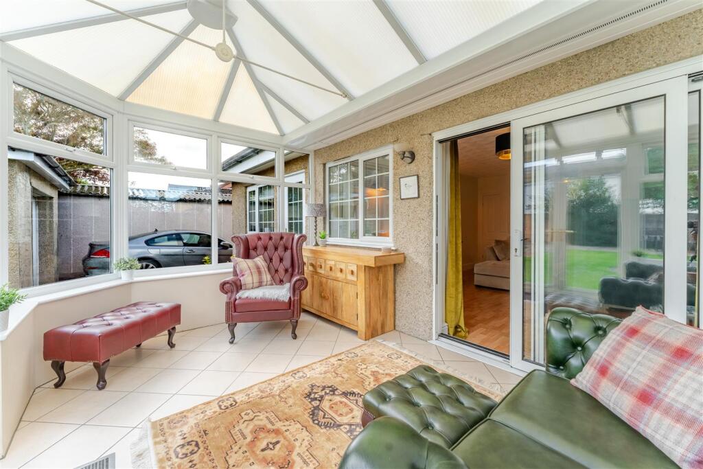 28 Bishops Road, BS49 4NG 39.jpg