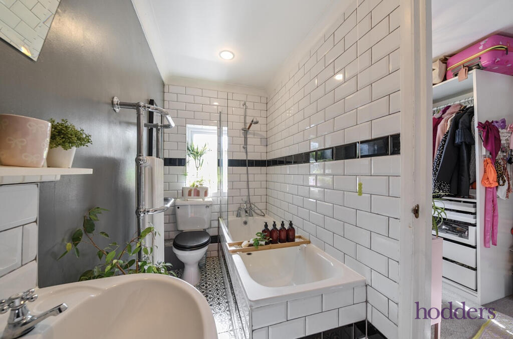 15967eae-6ce2-407...