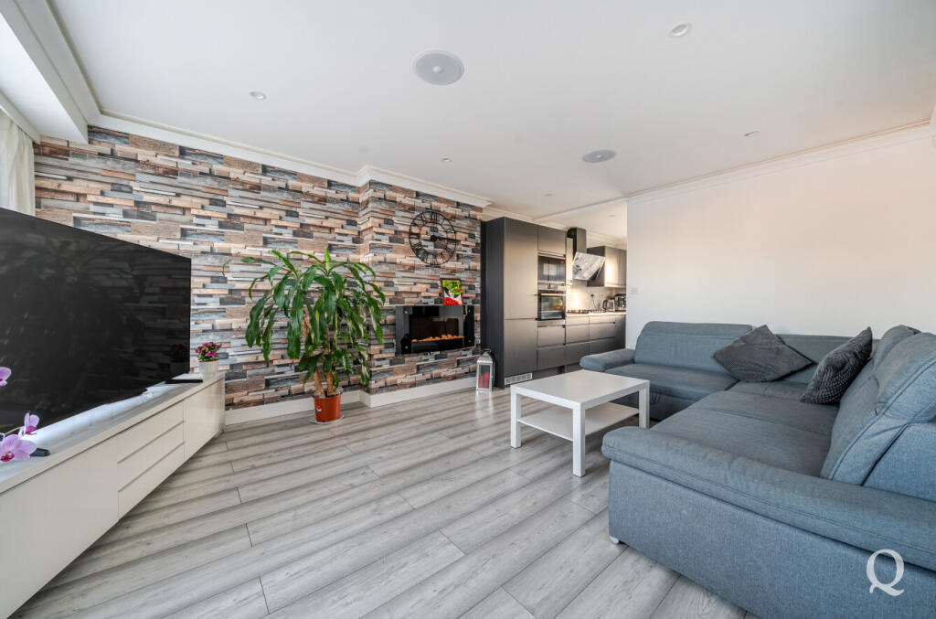 4f4cca8d-ee00-481...