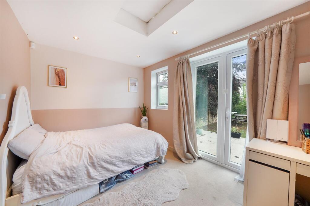 Flat A, 65 Wellmeadow Road - wWgaidaS6mrCatqeenuY.