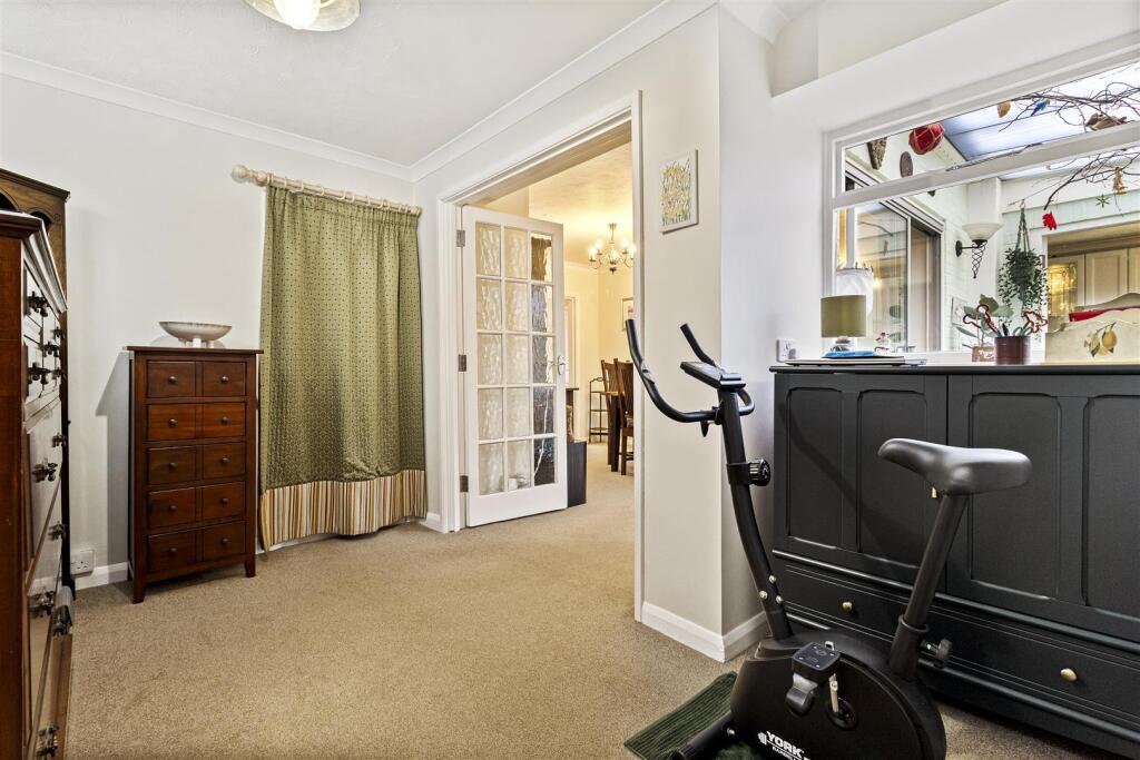 56 The Strand-013.JPG