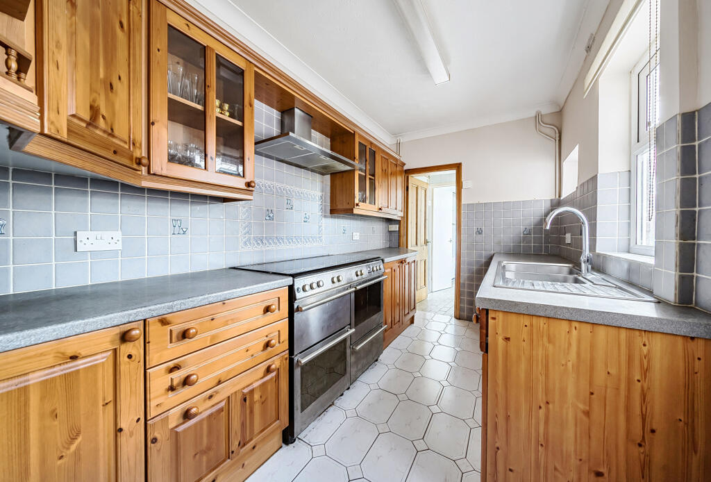 1349047-6-68ba20e...