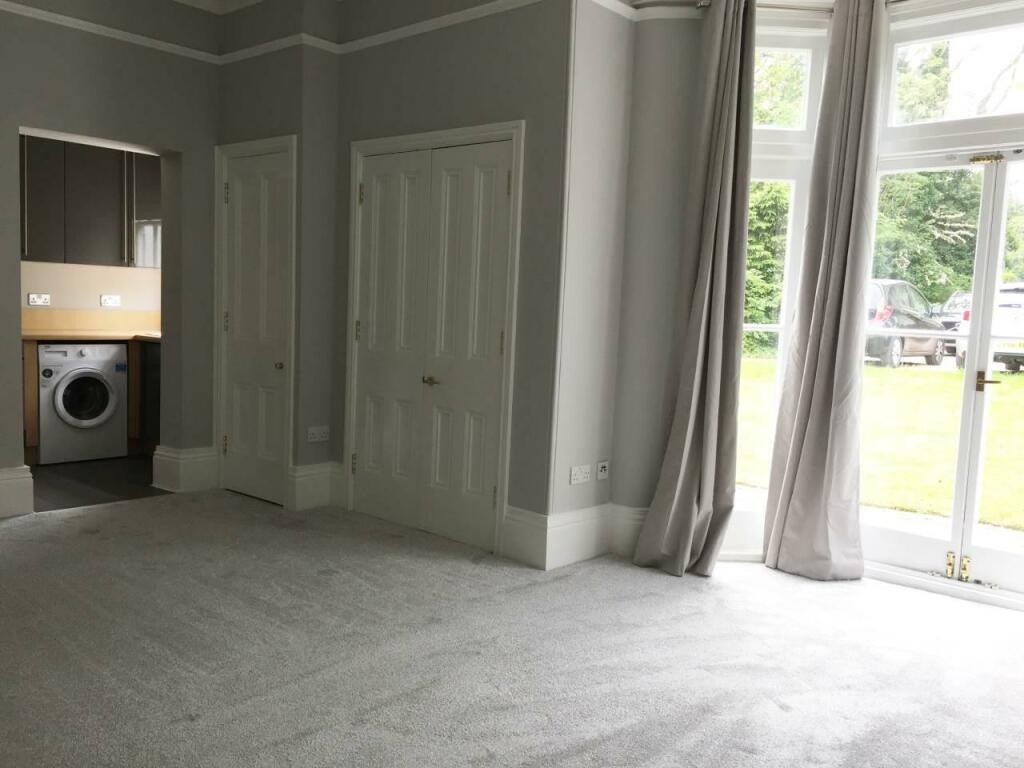 Lounge/Kitchen