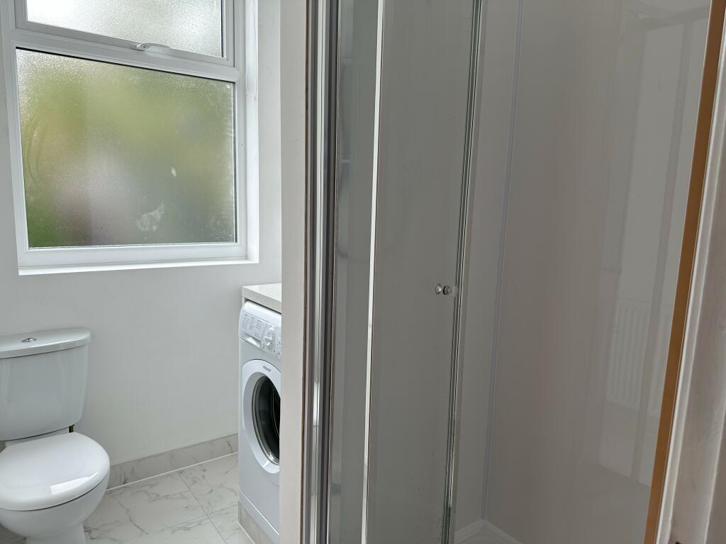 Flat 5 Wilbraham Road