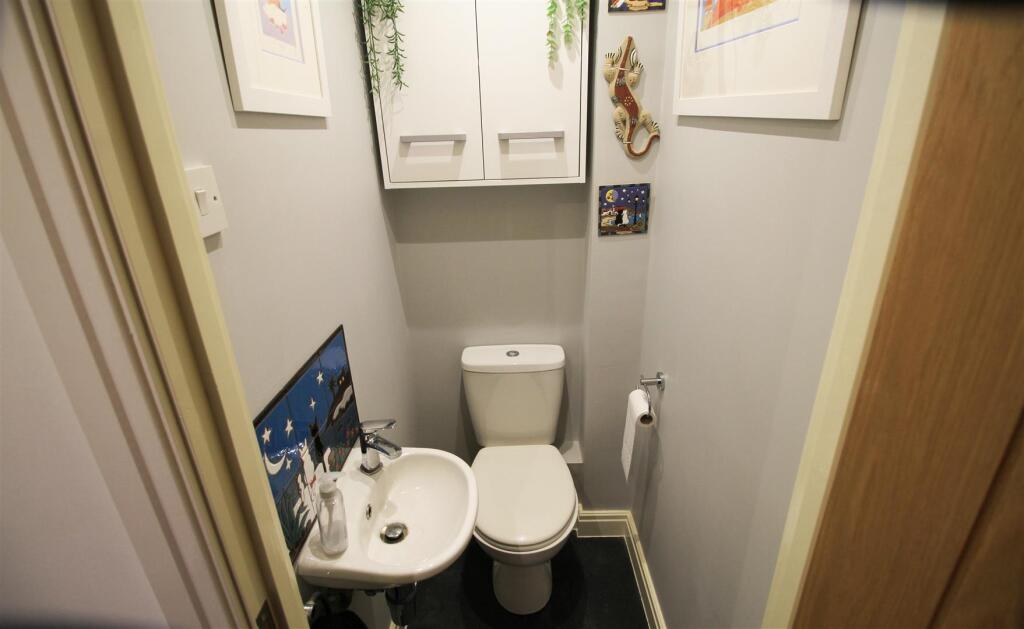 Downstairs WC.jpg