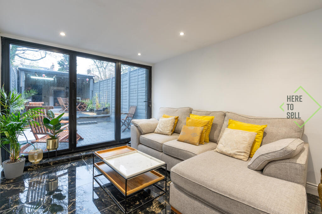 27 Lodge Lane N12 8JG-24