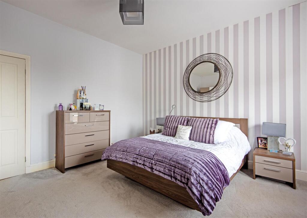 207 Park Lane.17.jpg