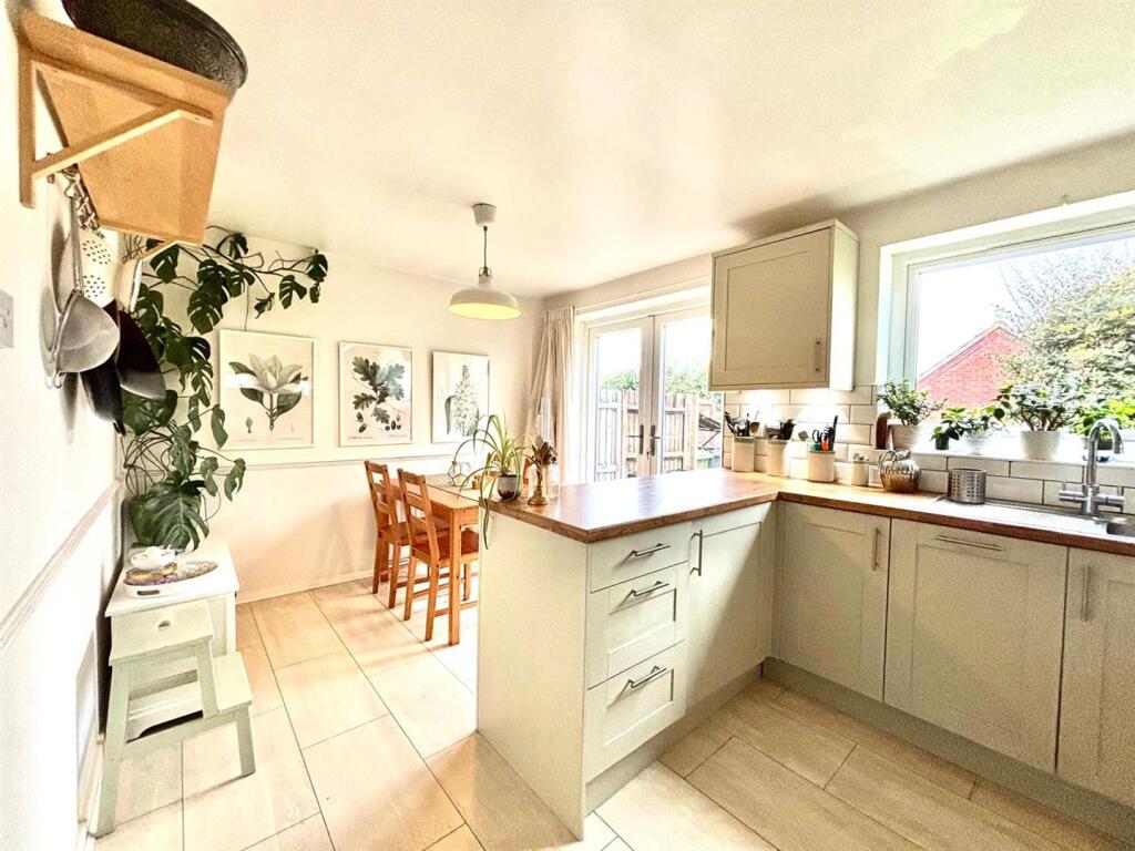 WhatsApp Image 2025-10-01 at 11.17.11_1e4497d1.jpg