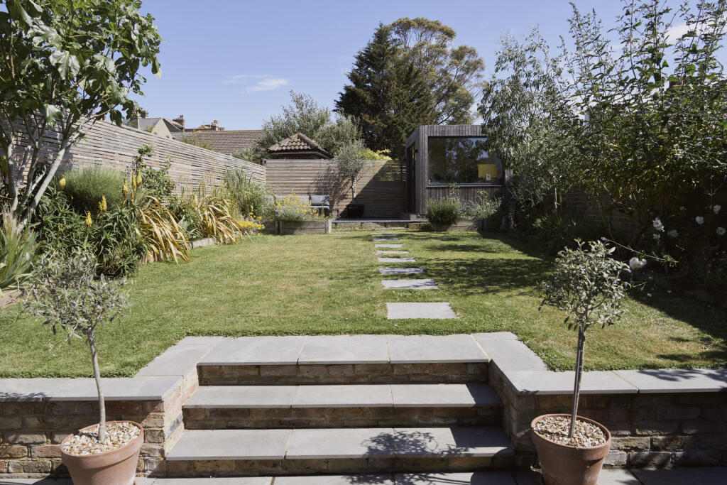 295830 - DSC06390.jpg