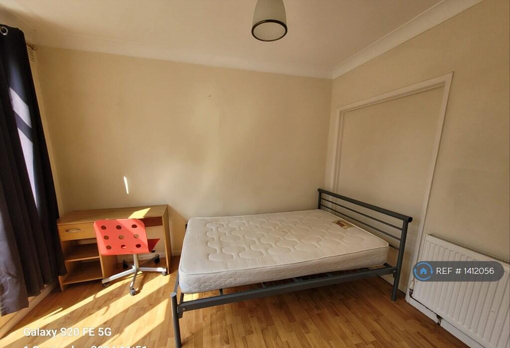Double Bedroom