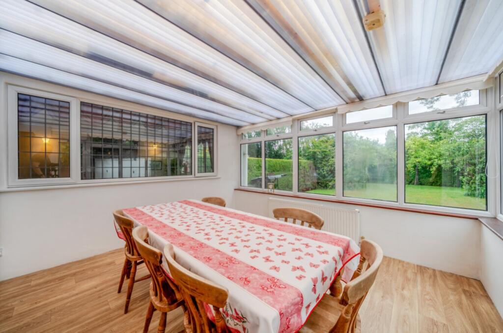 1354169-7-68c2f991e0615