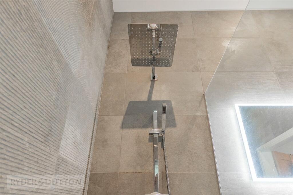 Ensuite Shower Room