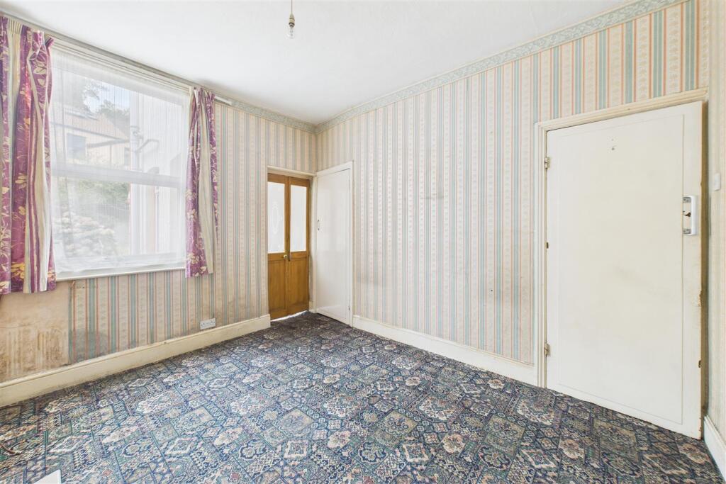 12 Herapath Street, Barton Hill, Bristol, BS5 9SE 