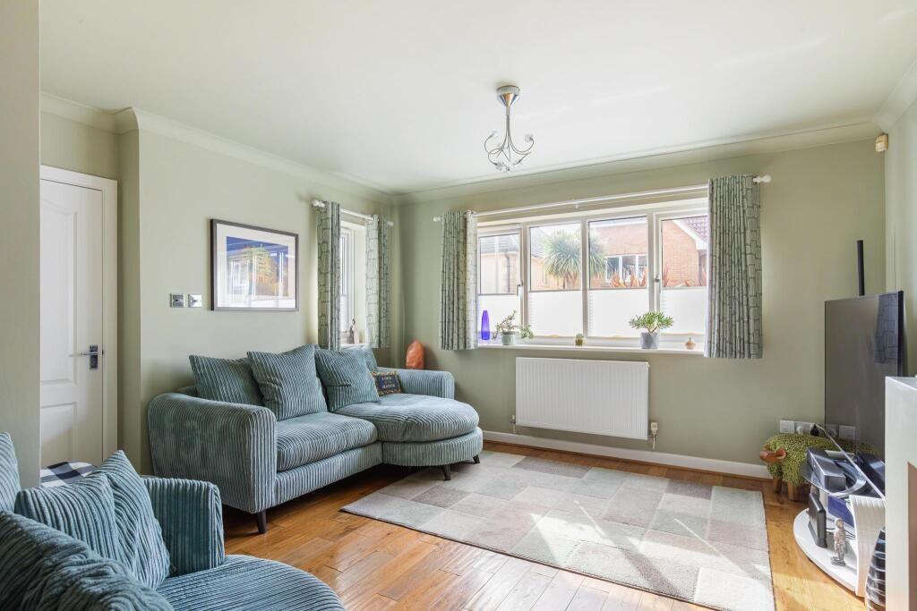 201719_443579_IMG...