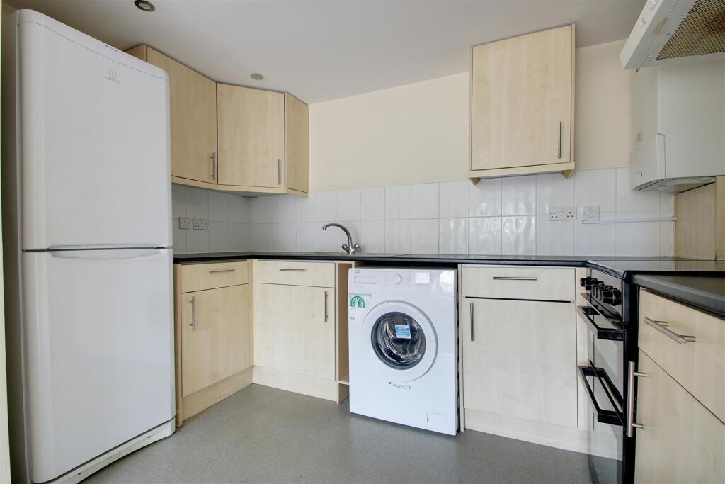 Flat 1 Kitchen