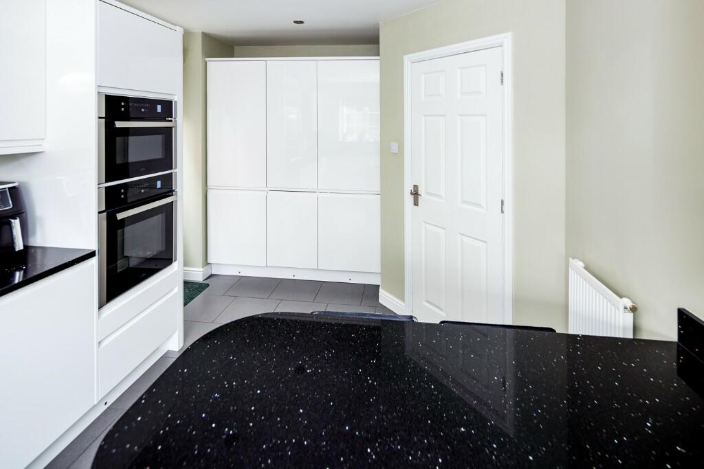 Kitchen Breakfast Rm