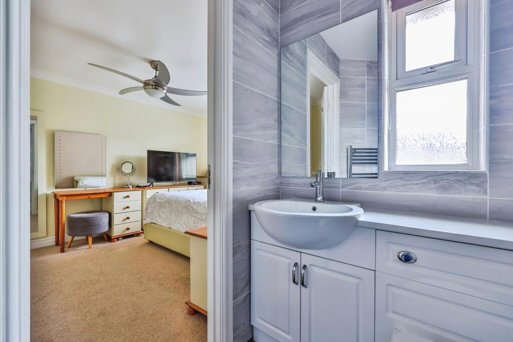 Ensuite 2