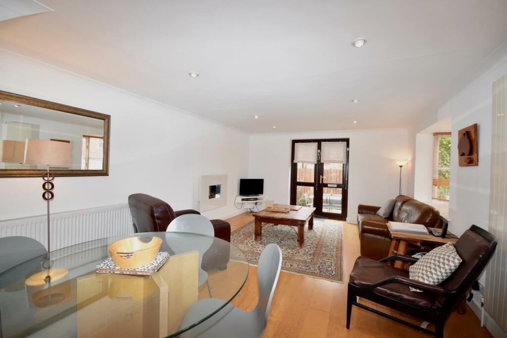 Living Room.JPG