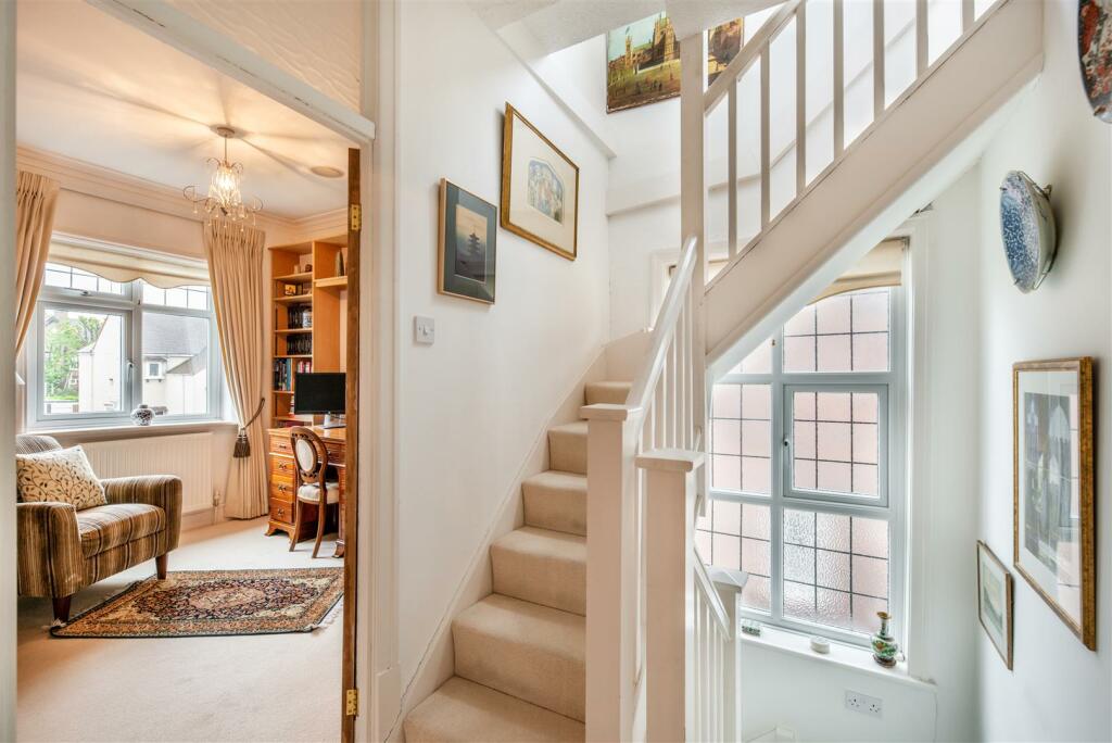 8602458-interior31.jpg