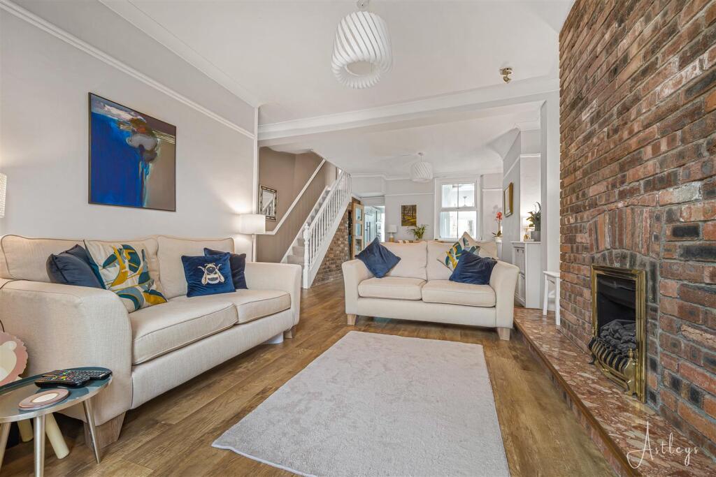 Living/Dining Room