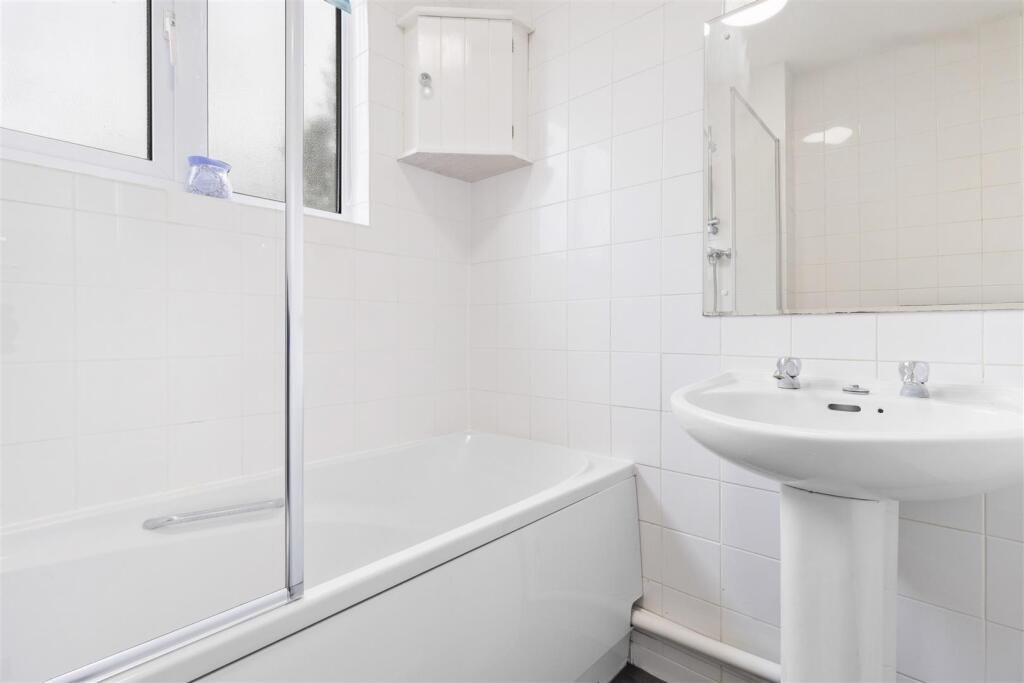 bathroom #3.jpg