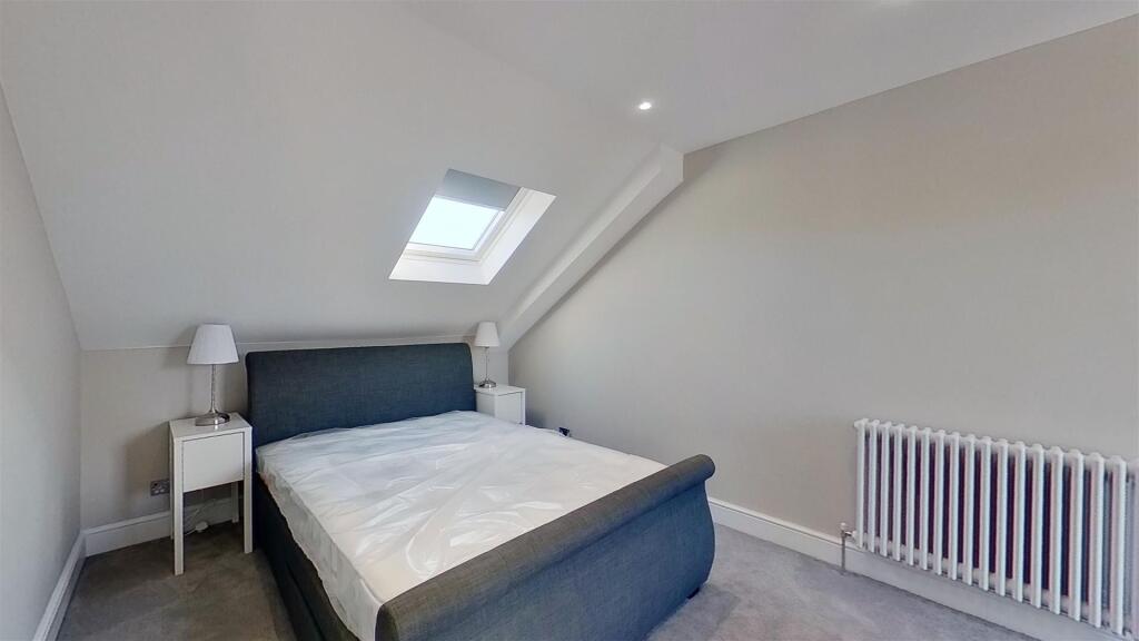 Farlton-Road-Earlsfield-SW18-11132020_204124.jpg