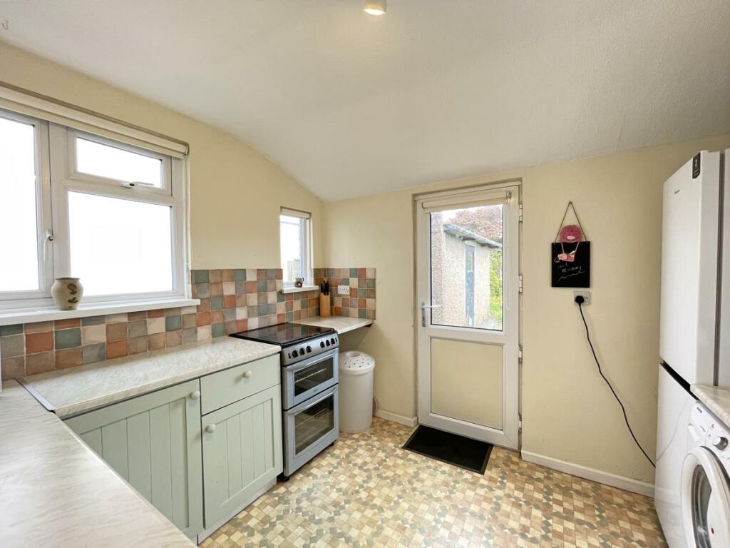 Bowden Park Road 47 Kitchen.jpg