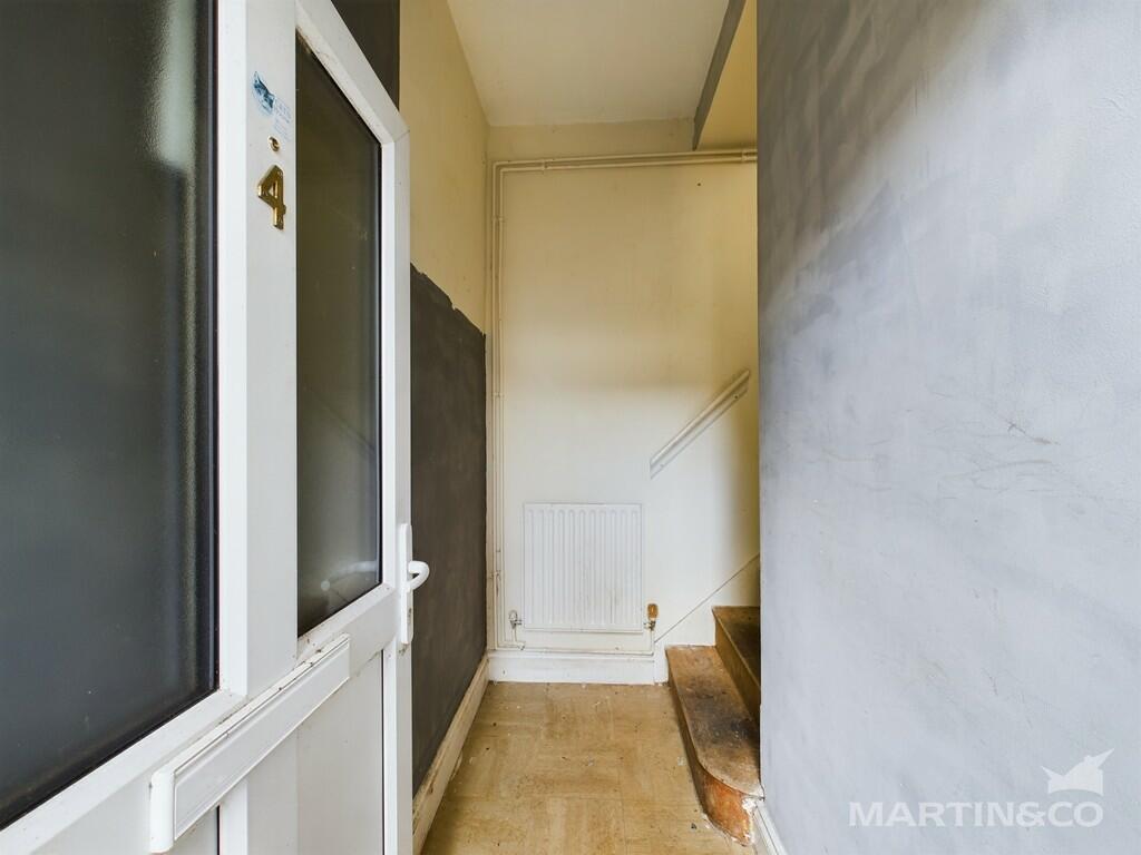 Flat 4 Entrance H...