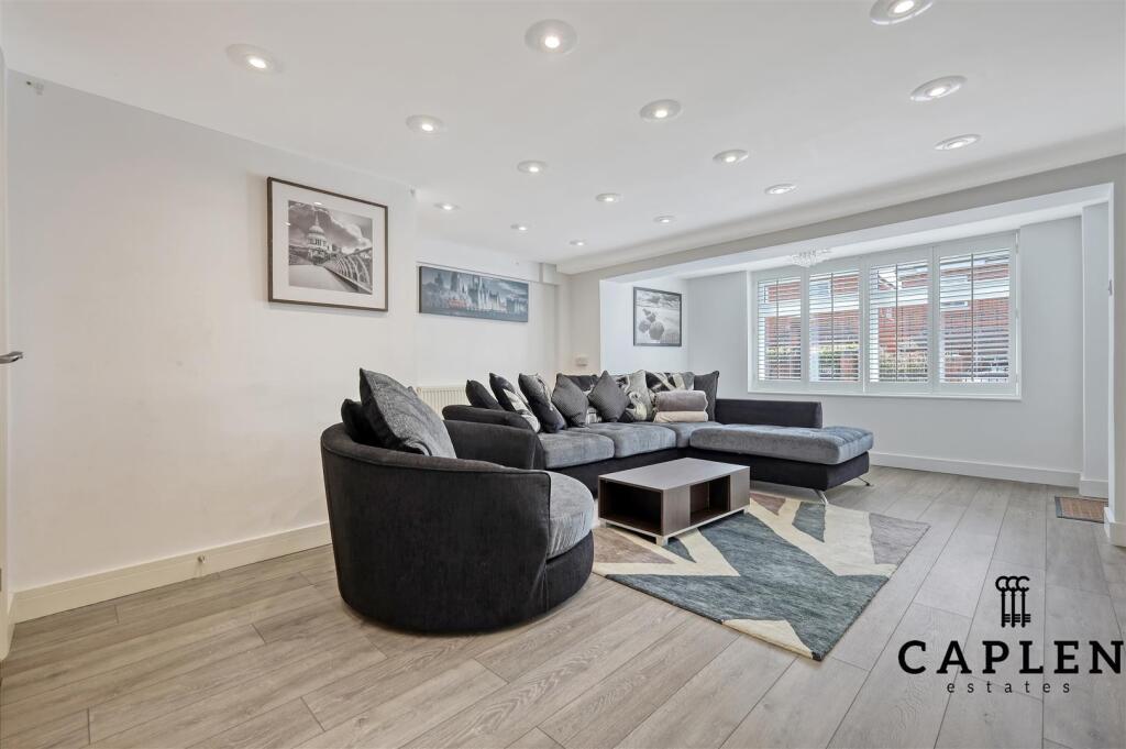 Basement Room Inward.jpg