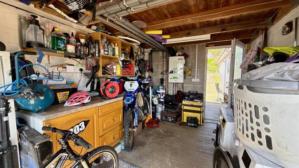 garage