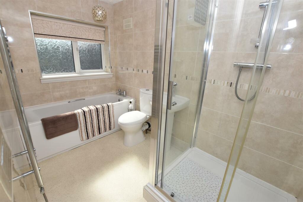 Shower Room.JPG