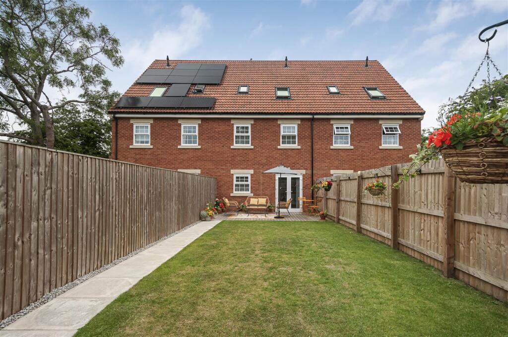 21 Harrison Croft-9.JPG